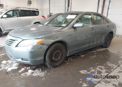 2007 Toyota Camry Le z USA, uszkodzony, nr VIN 4T1BE46K97U600542